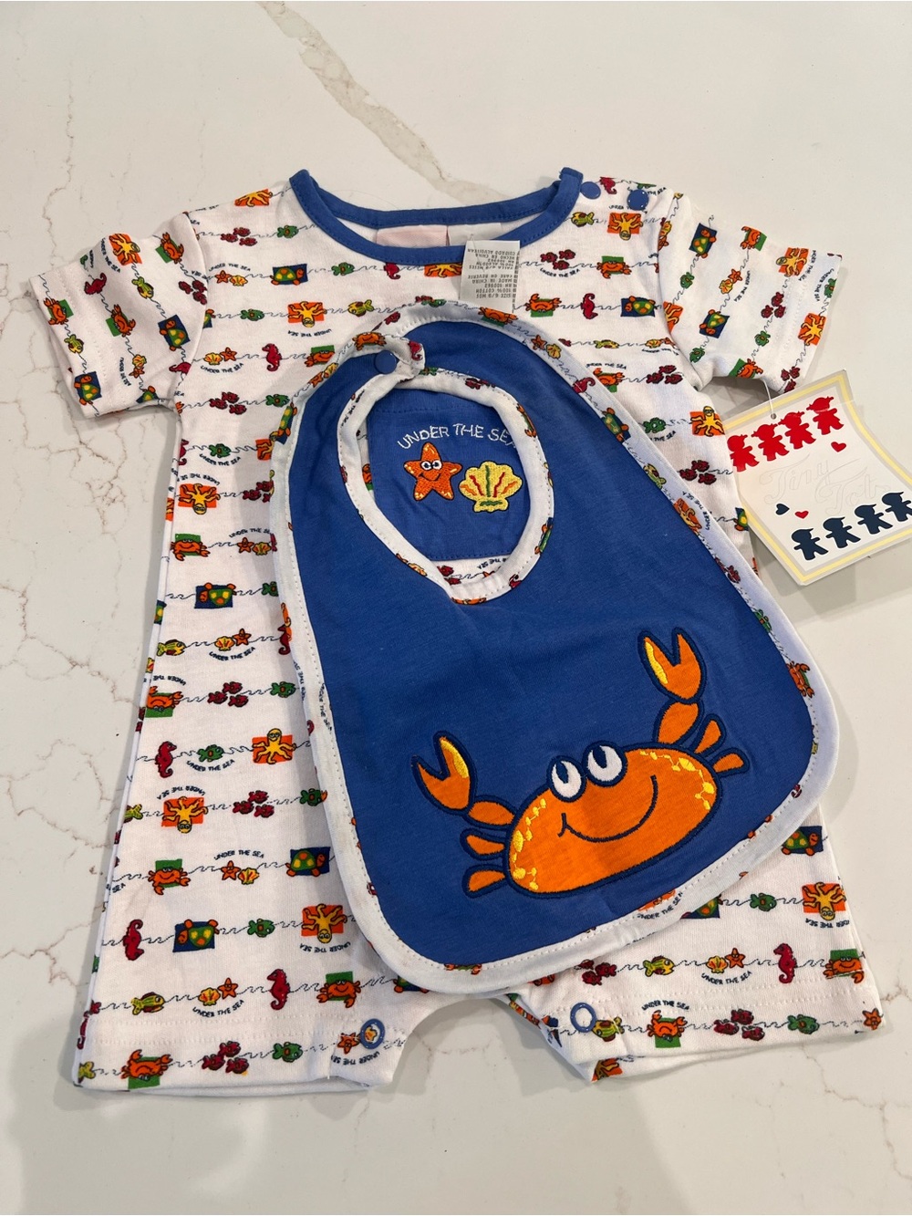 Vintage Blue & White Crab Bib and Short-Sleeve Pajama Set - Kids